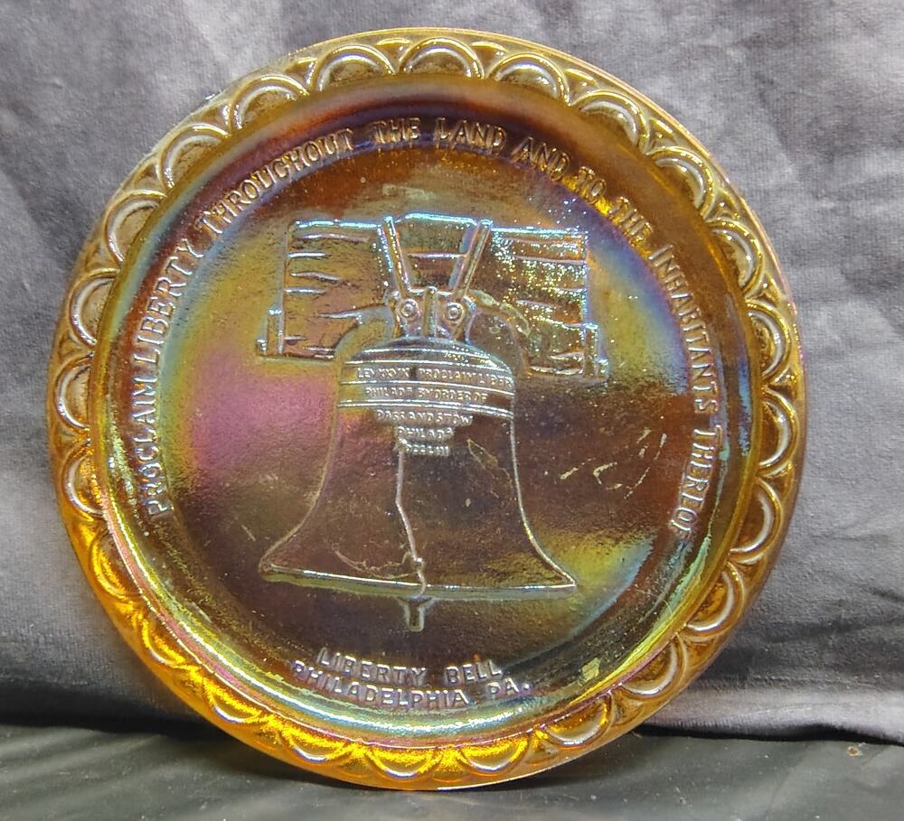 Indiana Glass Amber Gold Carnival Bicentennial Plate 1976 Liberty Bell